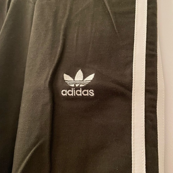Classic Olive Green Adidas Leggings - Picture 1 of 6